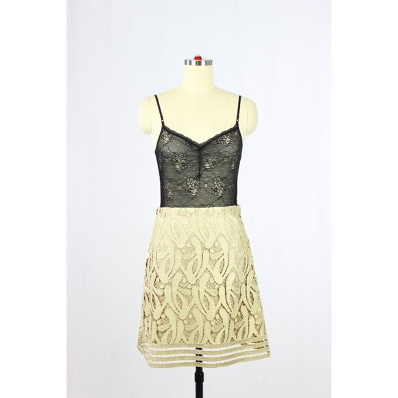 NWT N.21 Gold Lurex Broderie Anglaise Lace A-Line Mini Skirt, Size 40/S - Picture 1 of 16